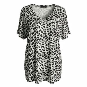 Stylish Black and White Leopard Print Tee